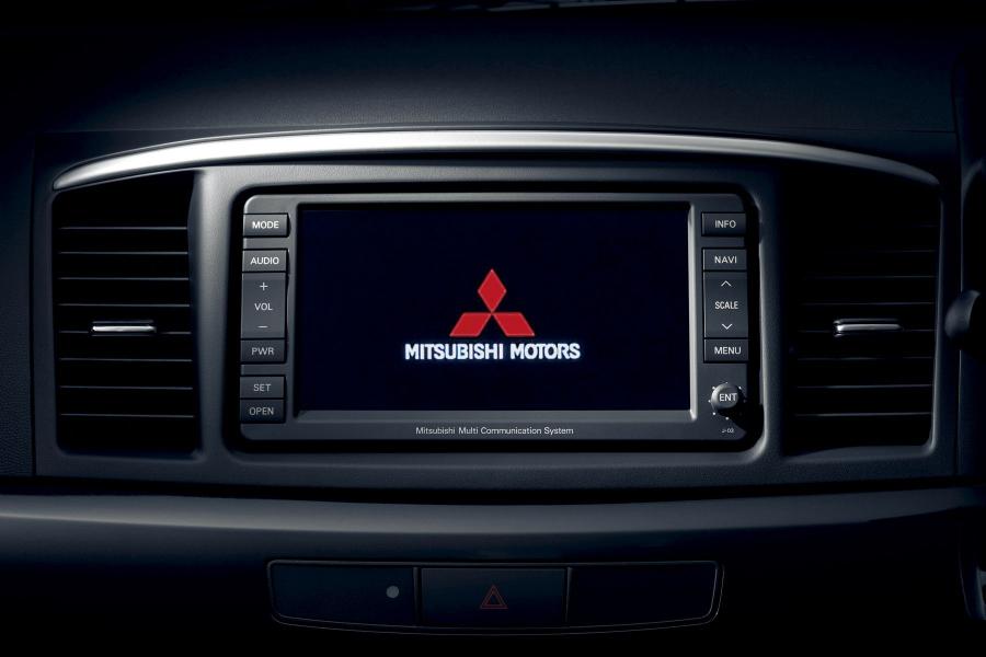  Mitsubishi Lancer Evolution X 2007 года  (фото 63 из 149)